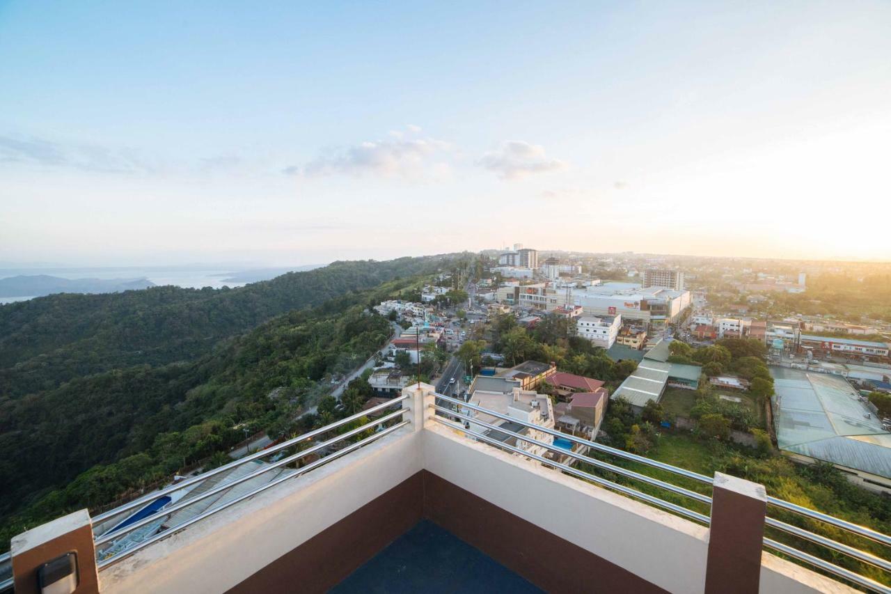 Reddoorz Premium @ Cityland Tagaytay 2 Tagaytay City Exterior photo