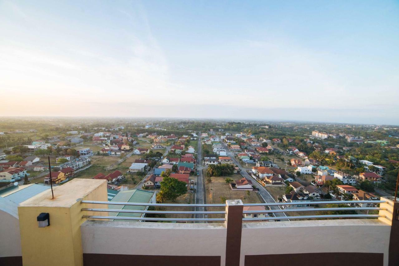 Reddoorz Premium @ Cityland Tagaytay 2 Tagaytay City Exterior photo